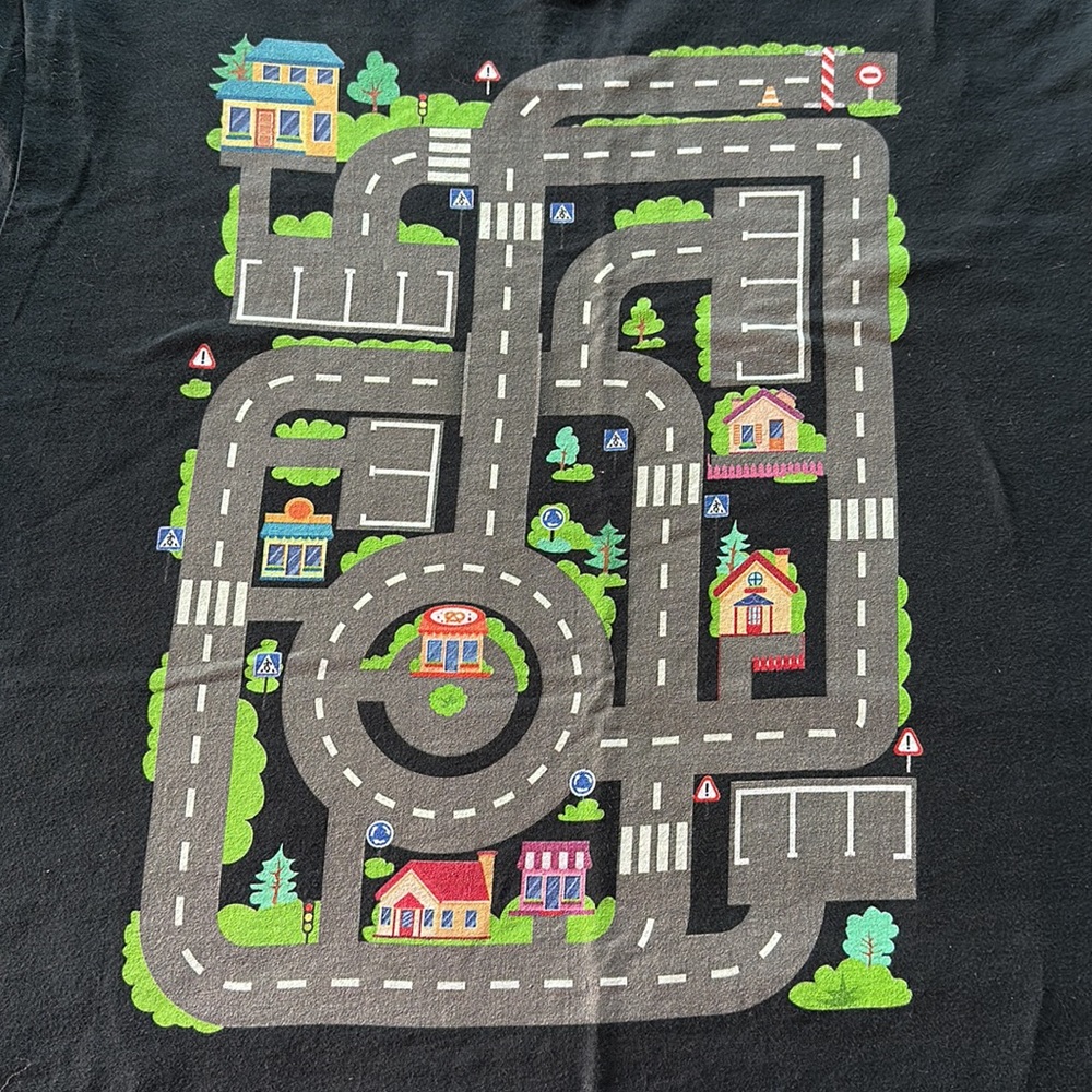 NWOT Mens XL Race Track Car Mat / Play Cars on Dad’s Back Shirt - Picture 3 of 4